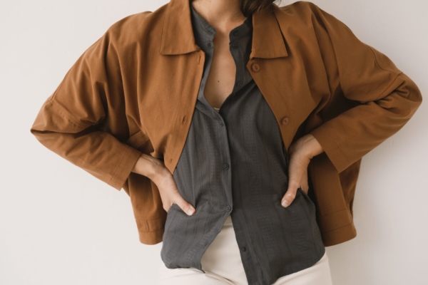 Chaqueta de sarga oversized marrón