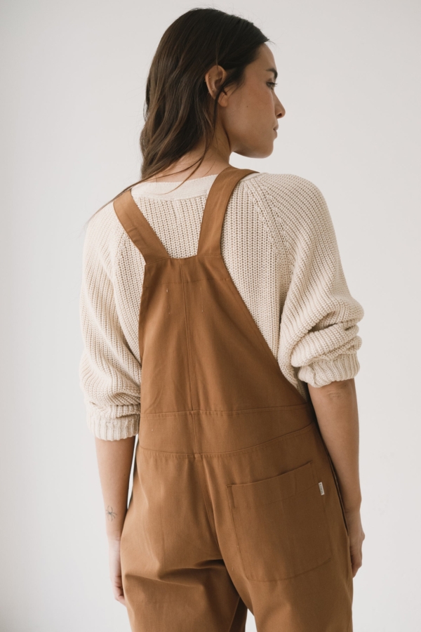 Peto de sarga marrón