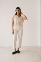 Top calado de tricot crudo