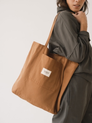 tiralahilacha-tote-bag-marron-2