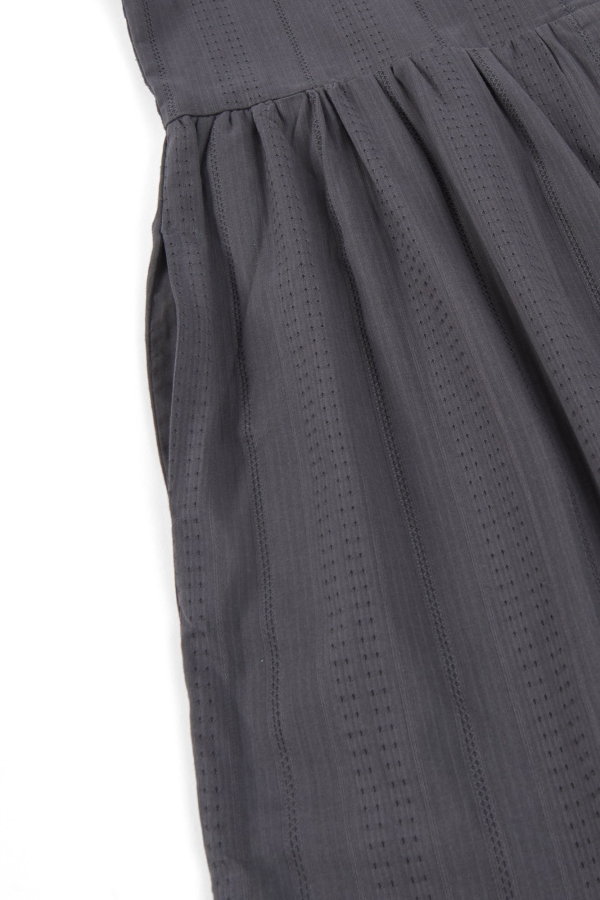 Vestido holgado con botones gris antracita