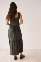 Vestido largo con volantes gris antracita