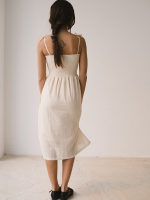 tiralahilacha-vestido-nido-de-abeja-crudo-2