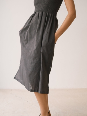 tiralahilacha-vestido-nido-de-abeja-gris-antracita-2