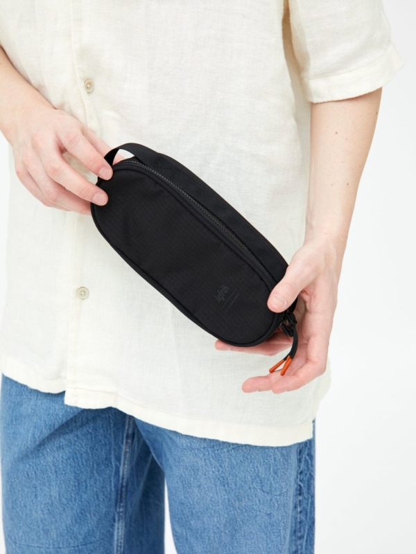 Estuche Row Black Vandra