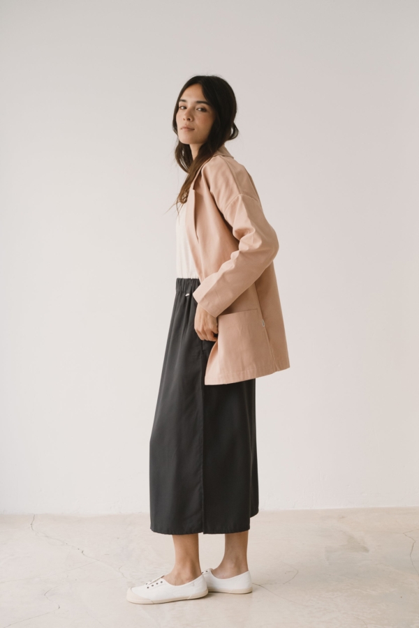 Americana de sarga rosa