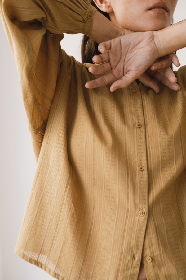 Blusa oversized mostaza