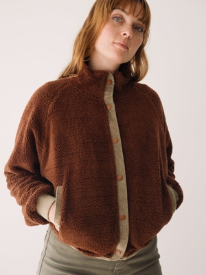 Chaqueta borreguito botones algodón orgánico marrón