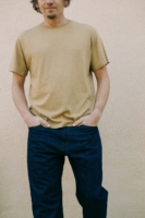 Camiseta unisex amarilla