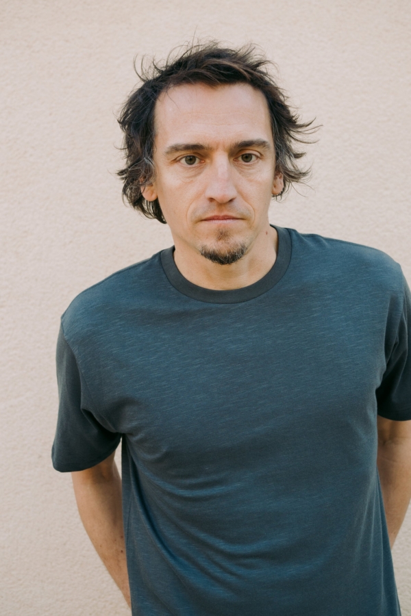 Camiseta unisex gris antracita