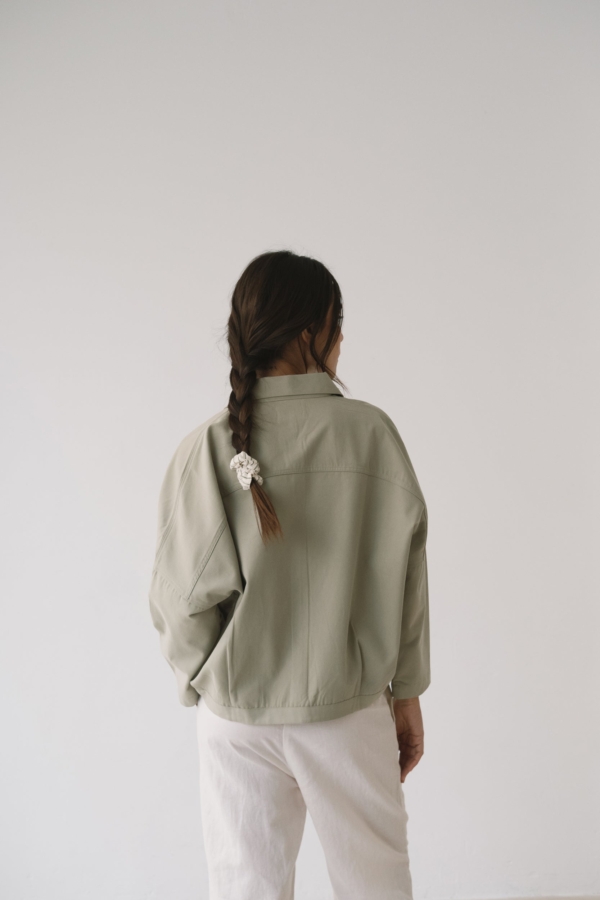 Chaqueta de sarga oversized verde salvia