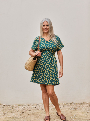 Vestido Escote Pico Frida Huellas Verde Azulado