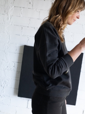 tiralahilacha-gabriela-sweatshirt-eclipse-black-3