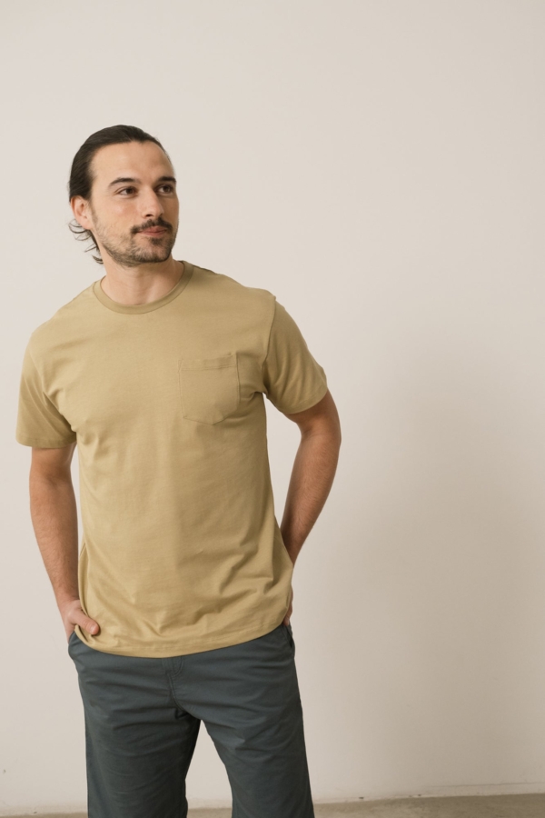 Camiseta unisex George bolsillos beige