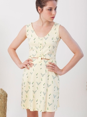 Vestido REVERSIBLE Idoia color amarillo estampado ciervos.