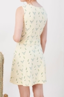 Vestido REVERSIBLE Idoia color amarillo estampado ciervos.