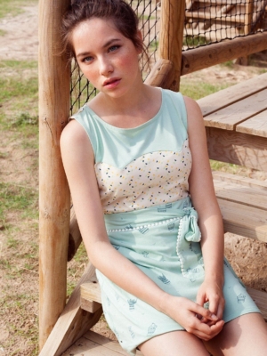 tiralahilacha-ingrid-skirt-in-light-green-2