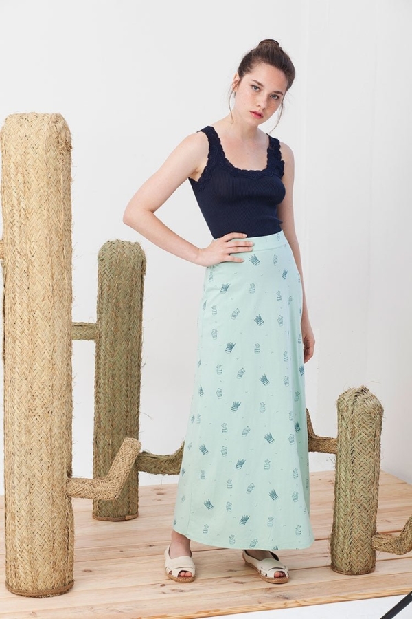 Maxi falda evasé Irma verde estampado cactus.
