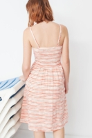 Vestido Micaela con escote corazón y estampado rayas marineras