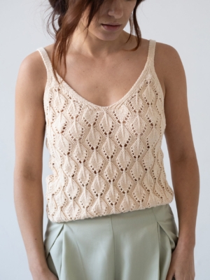 tiralahilacha-openwork-tank-top-beige-4