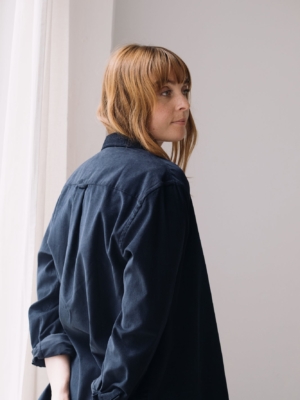 tiralahilacha-organic-fine-wale-corduroy-shirt-in-dark-blue-2