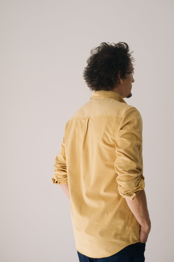 Camisa micropana unisex amarillo