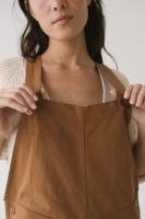 Peto de sarga marrón