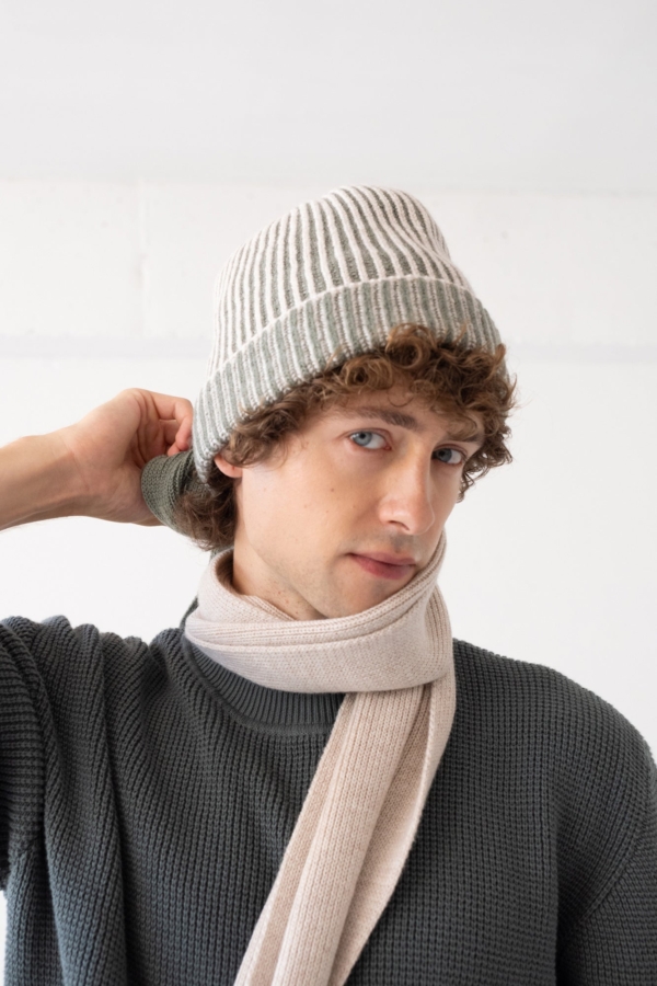 Gorro Tao bicolor verde lana merino