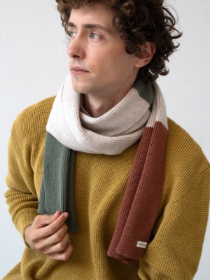 tiralahilacha-tayo-chunky-wool-scarf-in-three-tone-beige-2