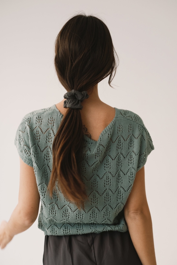 Top calado de tricot azul claro