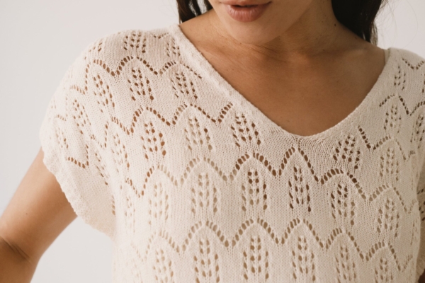 Top calado de tricot crudo