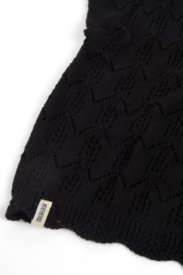 Top calado de tricot negro