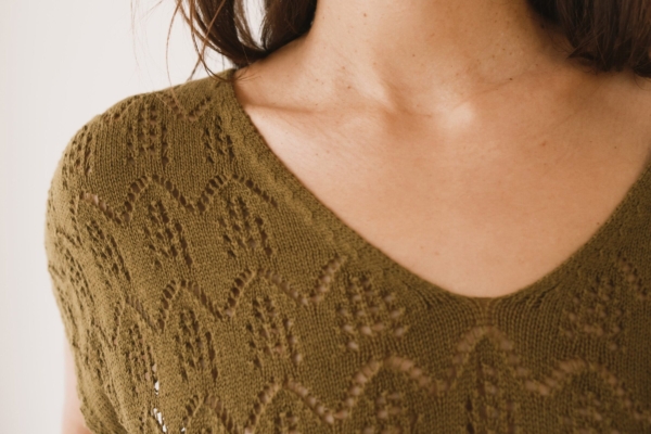 Top calado de tricot verde