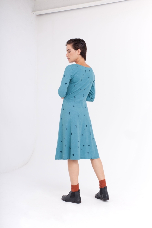 Vestido Cynthia falda midi azul ópalo.