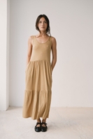 Vestido largo con volantes amarillo