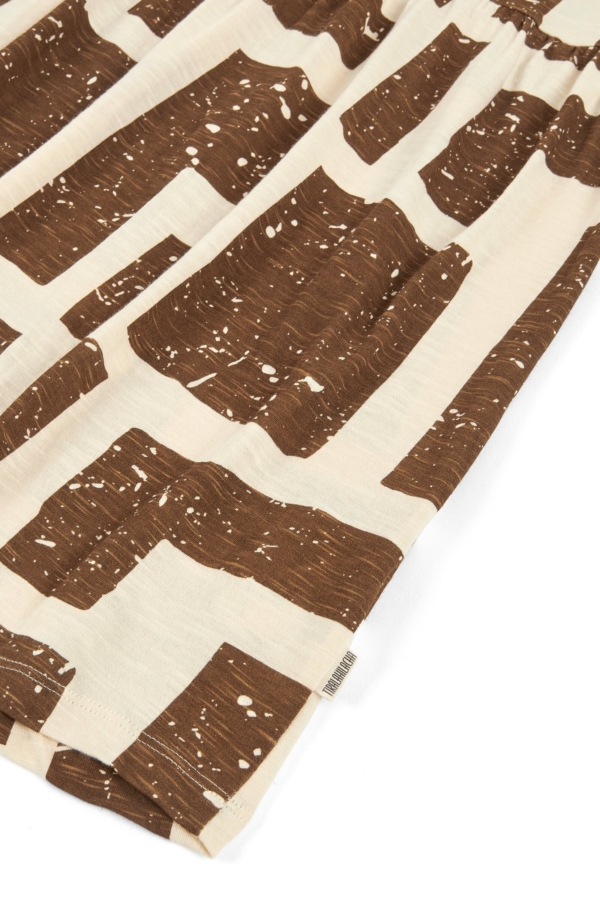 Vestido largo con volantes estampado marrón