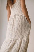 Vestido largo con volantes estampado verde