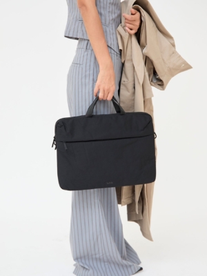 lefrik-101-briefcase-black-1-a256-3×4