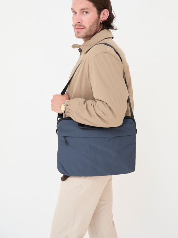 101 Messenger Navy