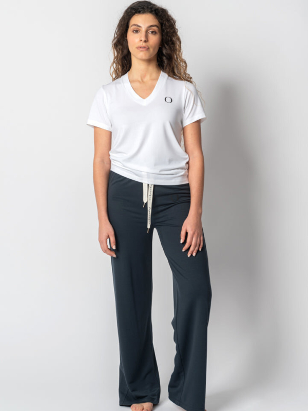 Camiseta Blanca con Escote en V - Emelline
