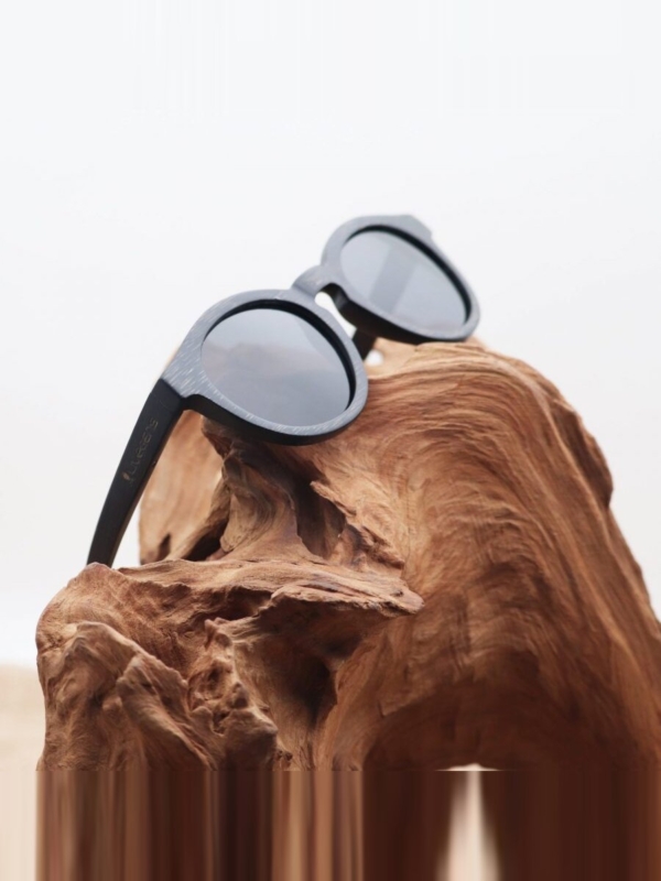 Livegens Mountdark