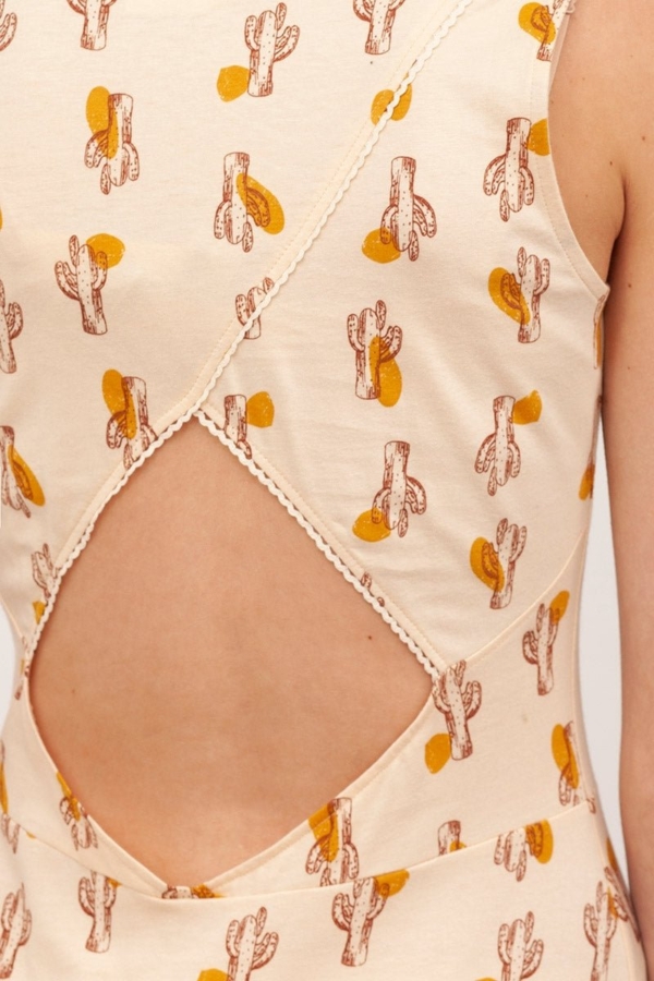 Vestido escote espalda Bianca color beige