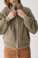 Chaqueta borreguito botones algodón orgánico verde