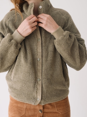 Chaqueta borreguito botones algodón orgánico verde