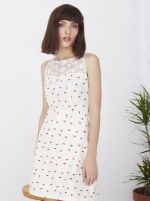 tiralahilacha-ecru-boat-henna-dress-with-embroidery-net-2