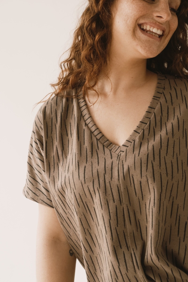 Camiseta Hada oversized marrón corteza