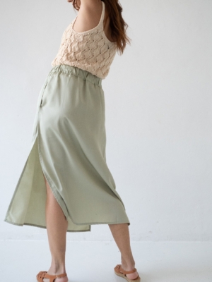 tiralahilacha-halia-tencel-midi-skirt-in-green-4