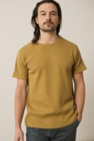 Camiseta waffle Harmony mostaza