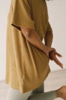 Camiseta unisex Harmony waffle mostaza