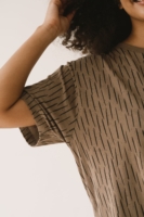 Camiseta unisex Harriet marrón corteza